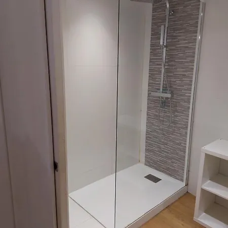 Le Denyspuech 55m2 Plein Centre Avec Jardin! דירה *